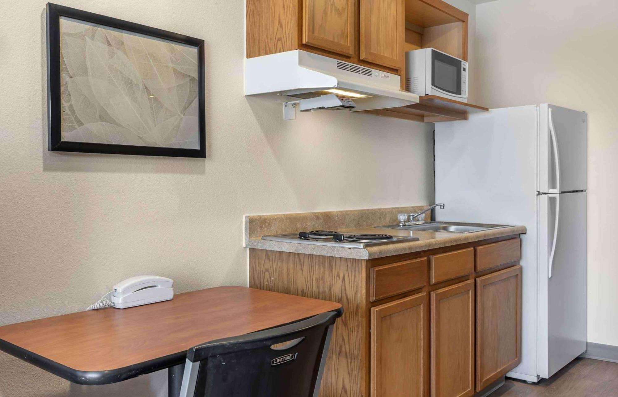 Extended Stay America Select Suites - Wichita - South Exteriör bild