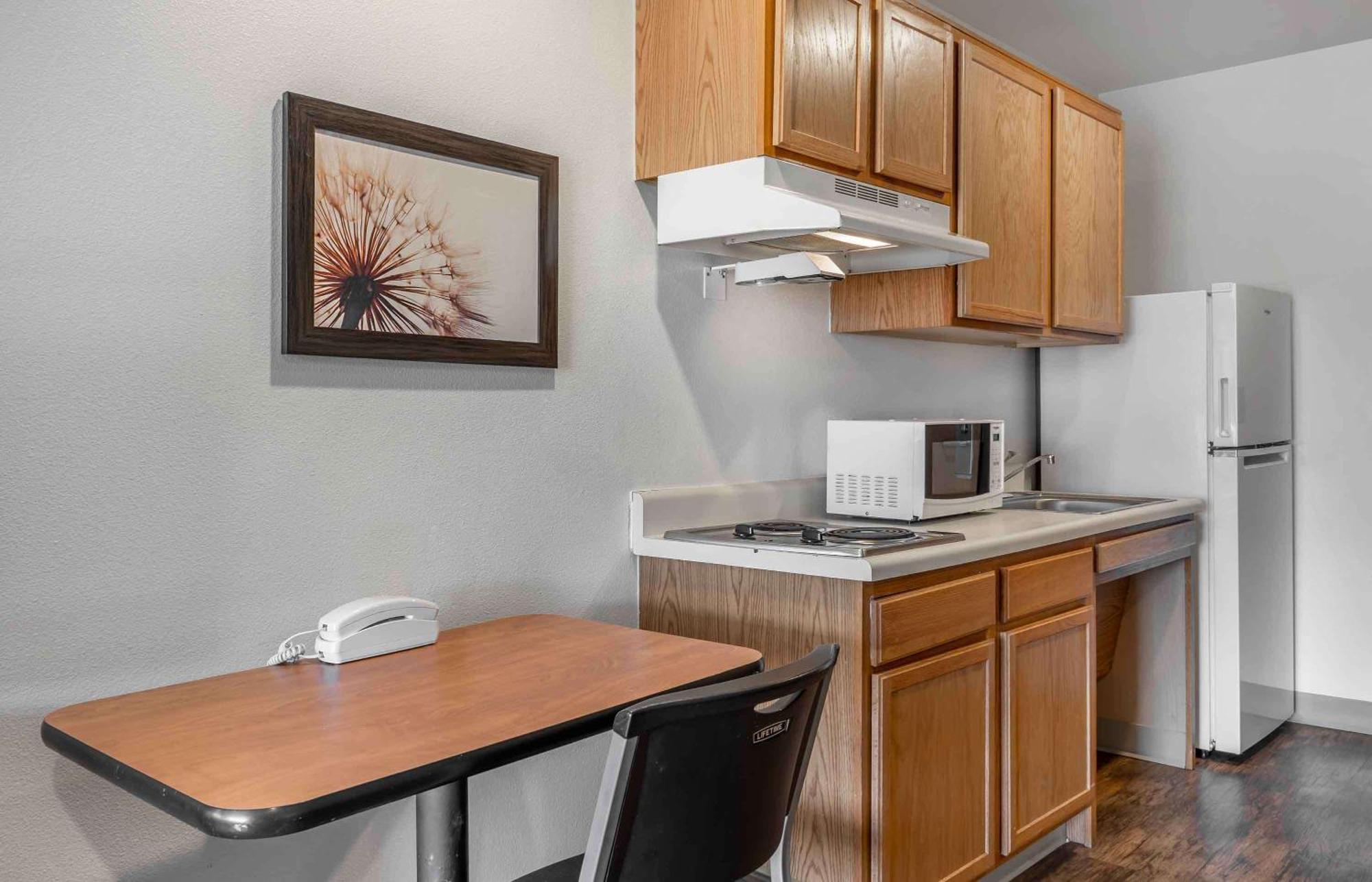 Extended Stay America Select Suites - Wichita - South Exteriör bild