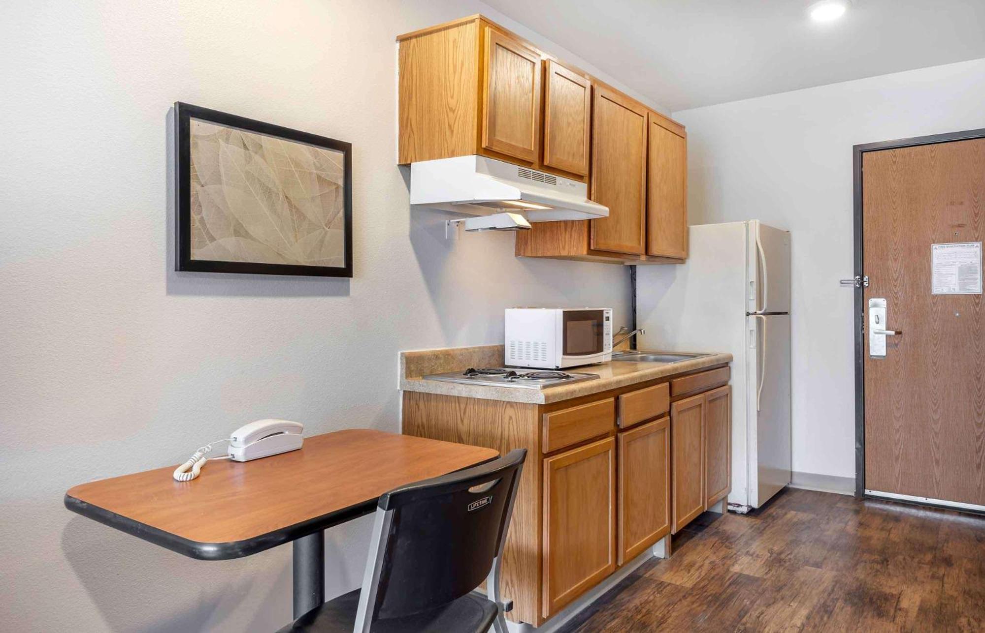 Extended Stay America Select Suites - Wichita - South Exteriör bild